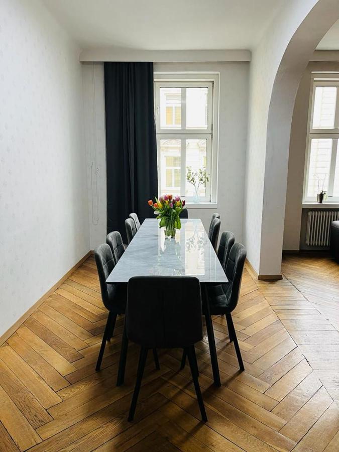 Beautiful City Centre Apartment Wenen Buitenkant foto